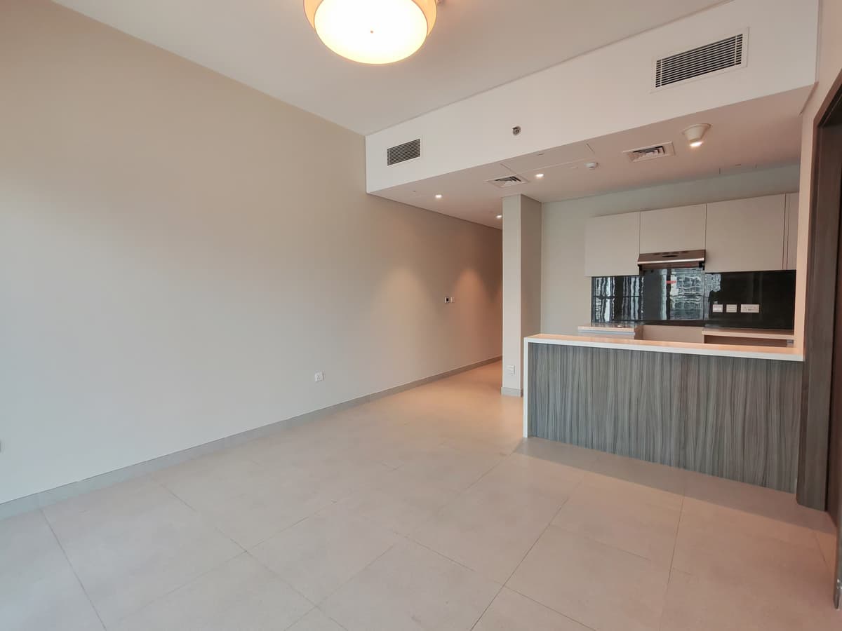SPACIOUS | 12 CHEQUE | MULTIPLE UNITS 3
