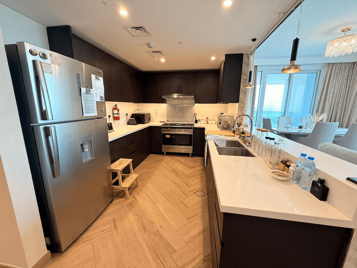 Close to Downtown and Business Bay | Furnished 4