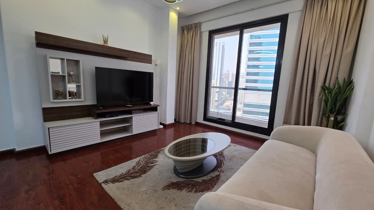 FURNISHED 1 BHK | NEAR METRO | HIGH FLOOR 4