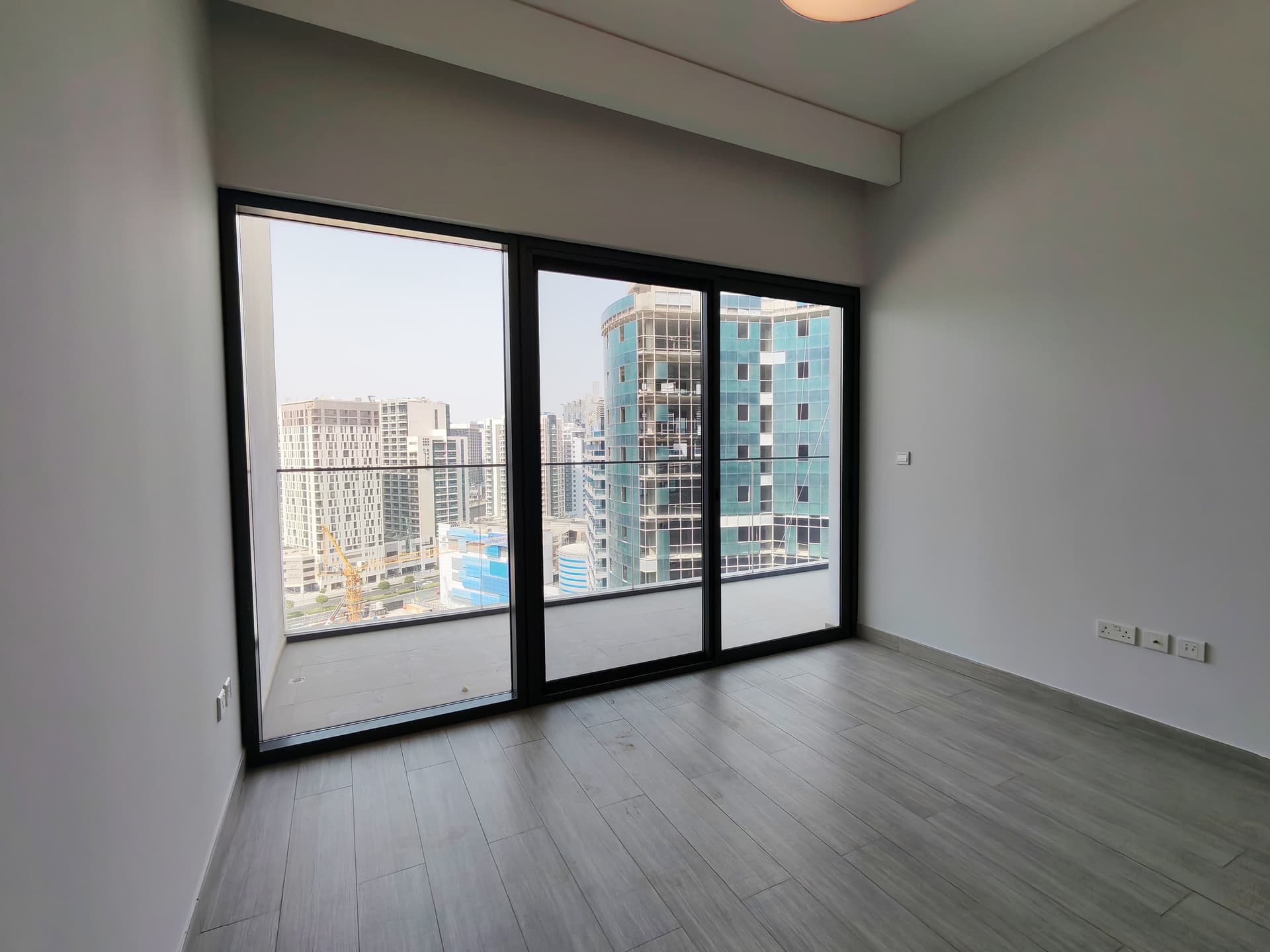 SPACIOUS | 12 CHEQUE | MULTIPLE UNITS