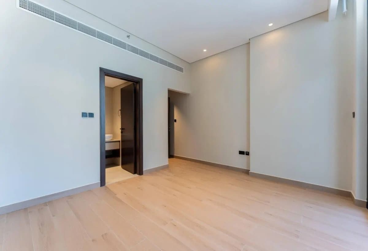 Luxury 2BR | Spacious Layout | Premium Amenities 4