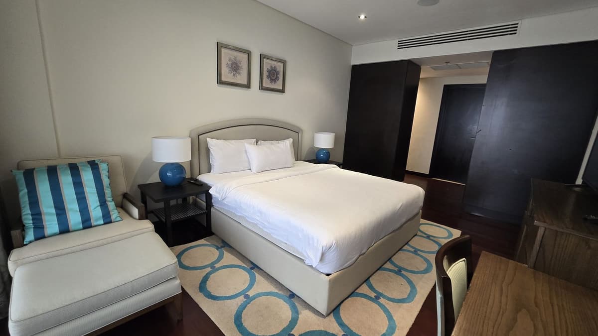 Luxury Sea View 1BR | Fully Upgraded 3