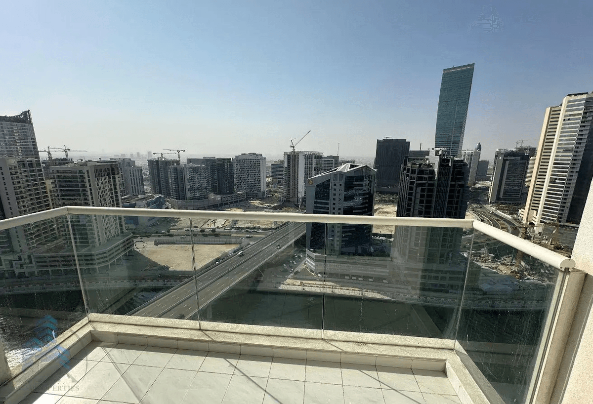 Furnished 1BR | Canal View | Vacant | High Floor 5