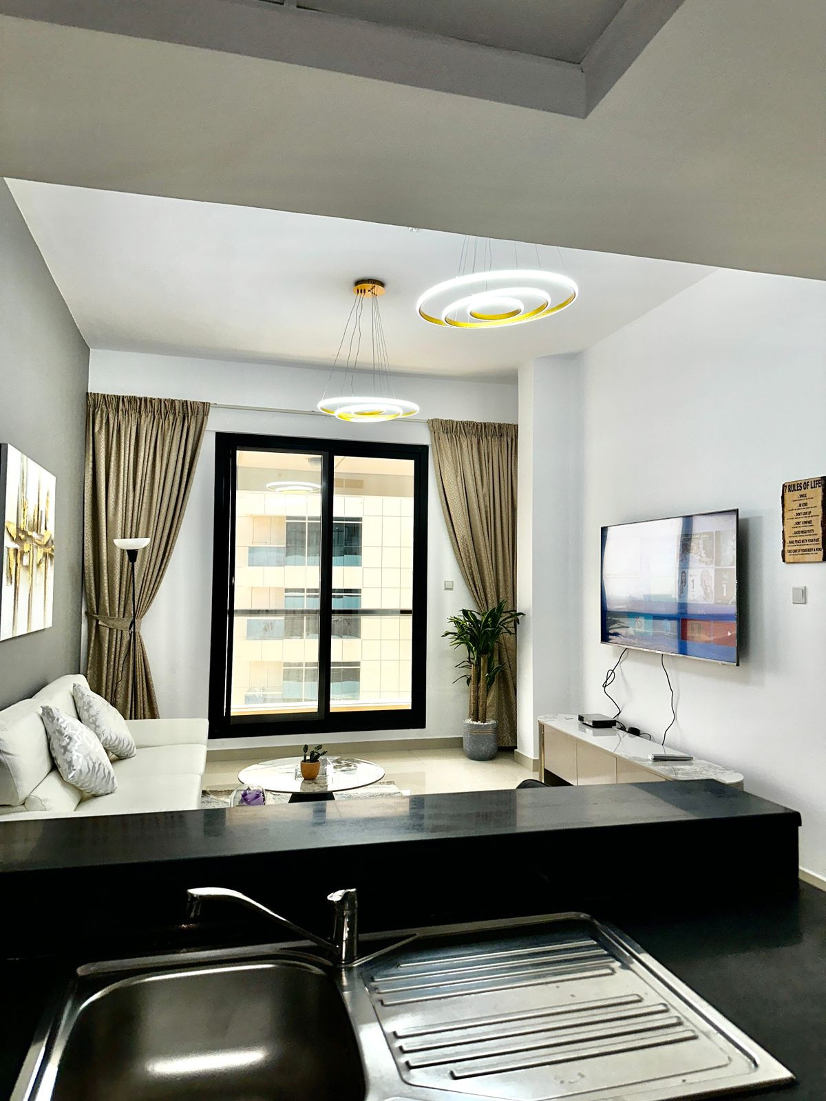 Marina View | Fully Furnished | Vacant 3